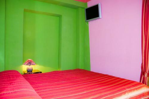 Hostal Vosku Ashxarh Hotel