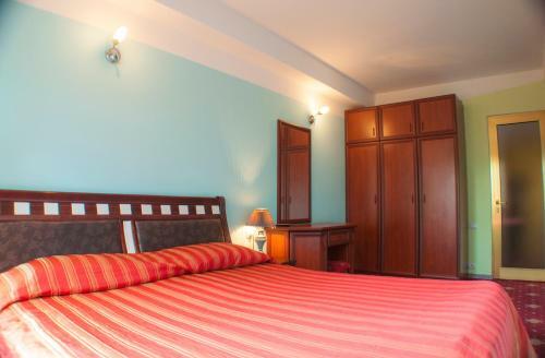 Hostal Vosku Ashxarh Hotel