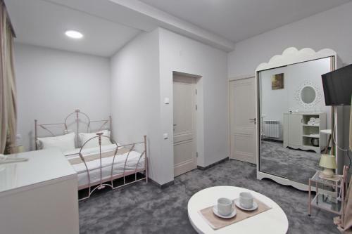 Elis Hotel In Tsaghkadzor