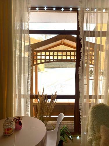 Elis Hotel In Tsaghkadzor