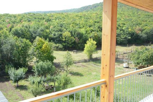 Hotel Vardeni Guesthouse