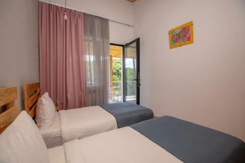 Hotel Vardeni Guesthouse