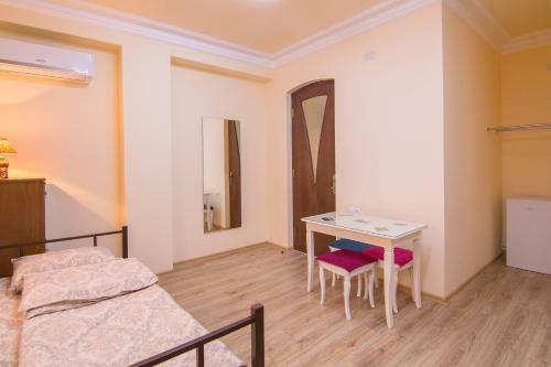 Albergue Tatev Hotel And Tours