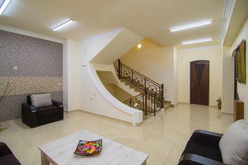 Albergue Tatev Hotel And Tours