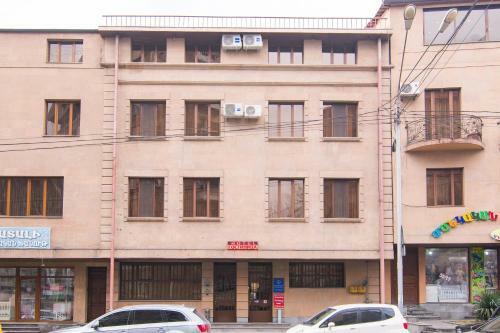 Albergue Tatev Hotel And Tours
