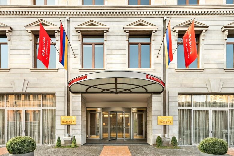Ramada Hotel & Suites By Wyndham Yerevan