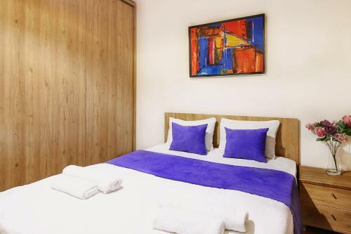 Apartments In Crystal Residence