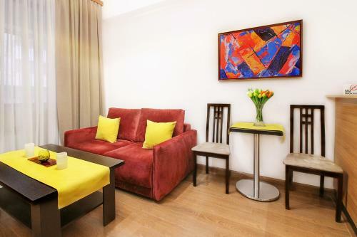 Apartments In Crystal Residence