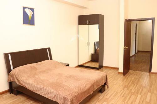 One Family Apartment Near Republic Square