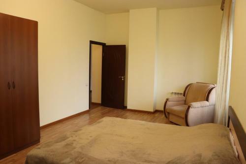 One Family Apartment Near Republic Square