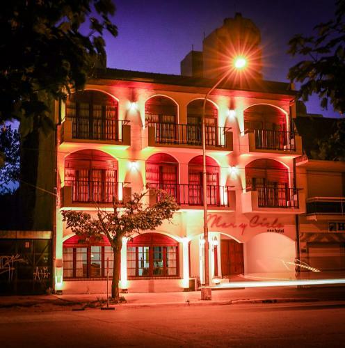 Hotel Mar Y Cielo