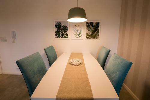 Apartamento 273 Avenida Victoria Aguirre I