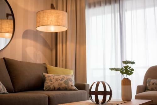 Apartamento 273 Avenida Victoria Aguirre I