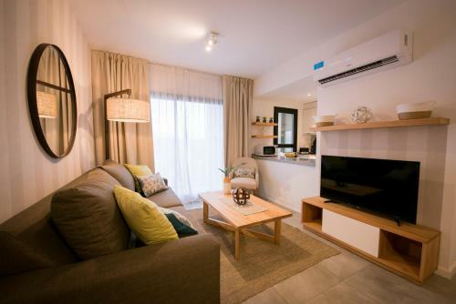 Apartamento 273 Avenida Victoria Aguirre I