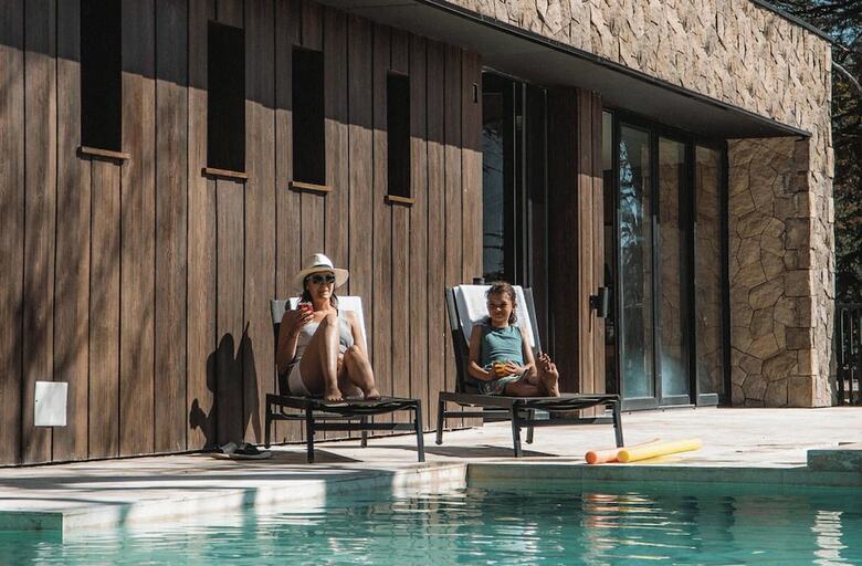 Hotel El Refugio Ski & Summer Lodge