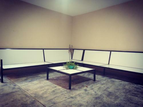 Willy Hostel