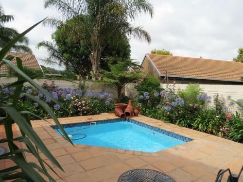 Hostal Touraco Guesthouse