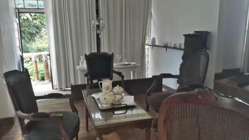 Suites & Tent Experience