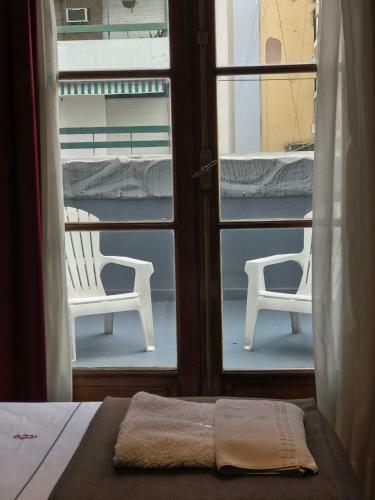 Hostal Baires House