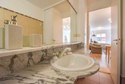 Apartment In Barrio Norte