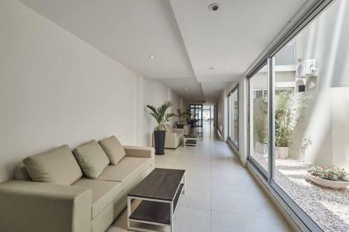 Apartment In Monserrat