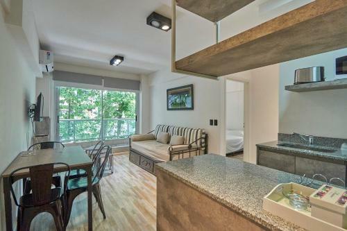Luminous Apartment In Recoleta