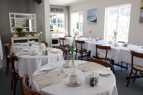 Hostal Constantia White Lodge Guest House
