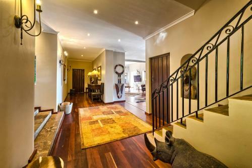 Ikhaya Safari Lodge