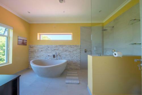 Bed & Breakfast Constantia Cottages