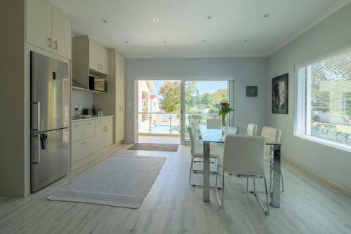 Bed & Breakfast Constantia Cottages