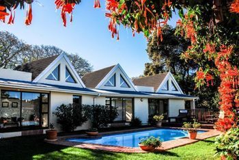 Hostal Sheilan House