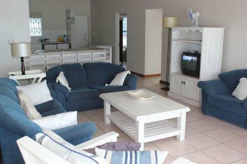 Point Village Beach Apartment