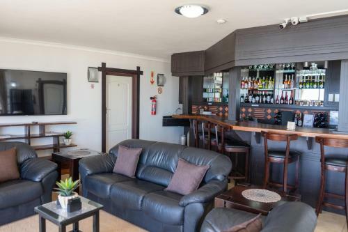 Hostal Bar-t-nique Guest House