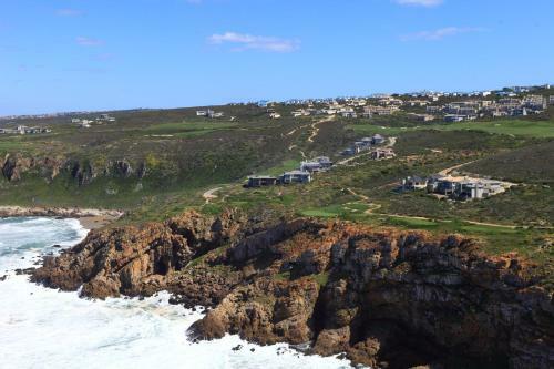 Hotel Pinnacle Point Beach And Golf Resort