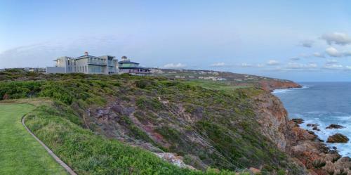 Hotel Pinnacle Point Beach And Golf Resort