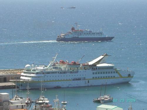 Hostal Aqua Marina Guest House
