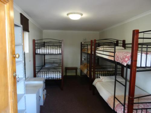 Hostal Park House Lodge