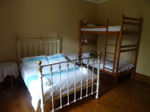 Hostal Park House Lodge