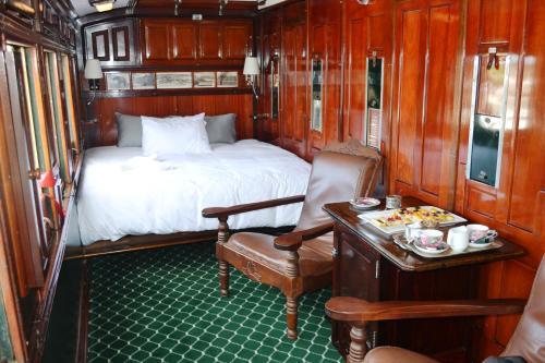Lodge Santos Express