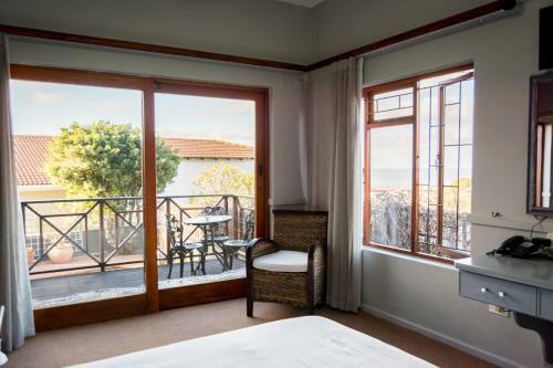 Hostal Edward Charles Manor
