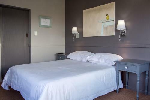 Hostal Edward Charles Manor