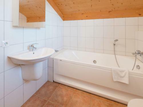 Spacious Chalet In Annaberg-lung�tz With Sauna