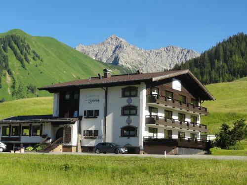 Hostal Quartier Severin