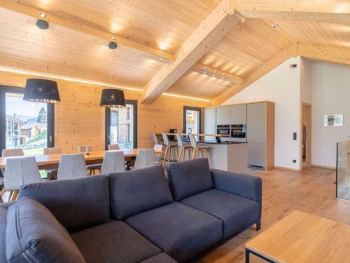 Luxurious Chalet Close To Ennsling With Private Spa