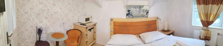 Hostal Pension F�hrenhain