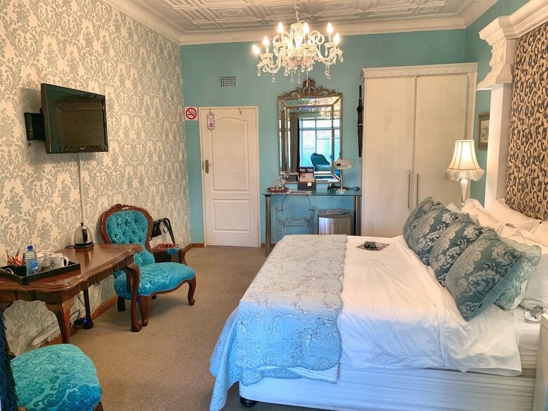 Hostal Dersley Manor