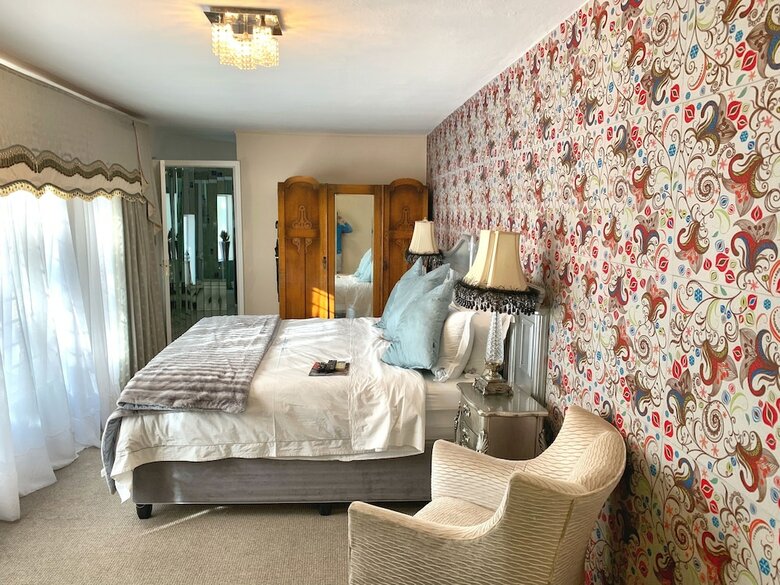 Hostal Dersley Manor