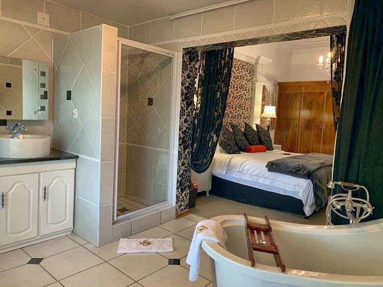 Hostal Dersley Manor