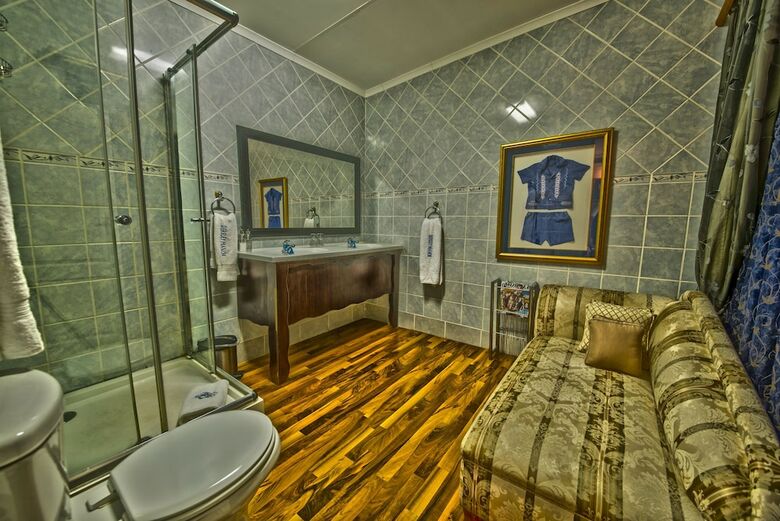 Hostal Dersley Manor