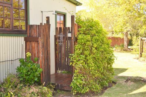 Hostal Forest Edge - Nature Lovers' Retreat
